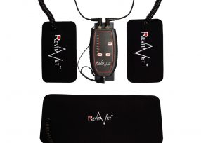 Kingfisher Farms use Revitavet infared light therapy for their horses